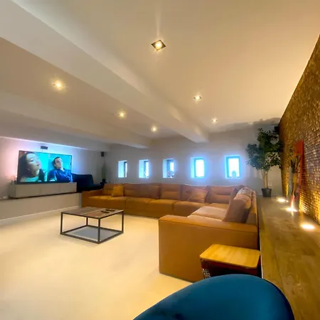 Villa Capsule La Grange Arcade De Jeux Billard 4 300m2