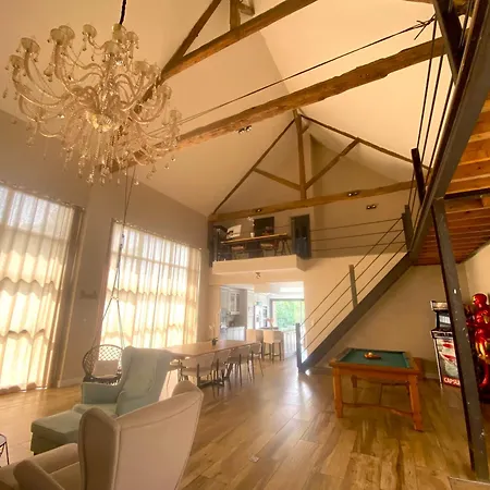 Villa Capsule La Grange Arcade De Jeux Billard 4 300m2 Vicq (Nord)