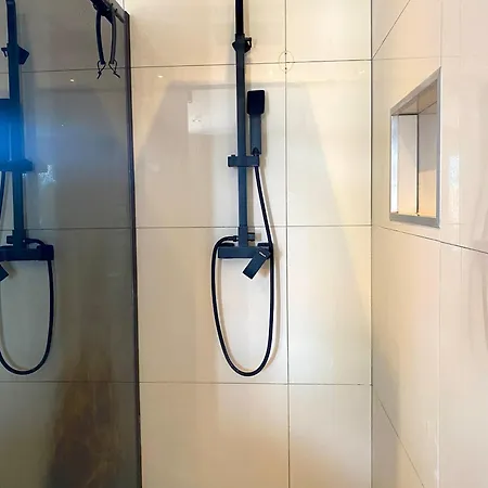 Capsule La Grange Arcade De Jeux Billard 4 300m2 Villa