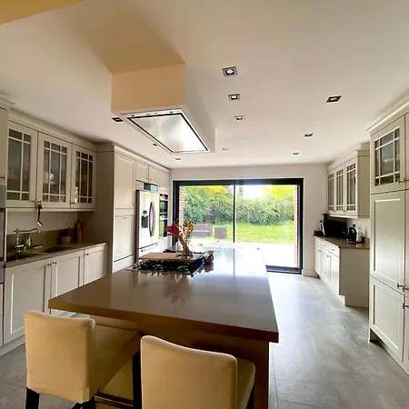 Capsule La Grange Arcade De Jeux Billard 4 300m2 Vicq (Nord)