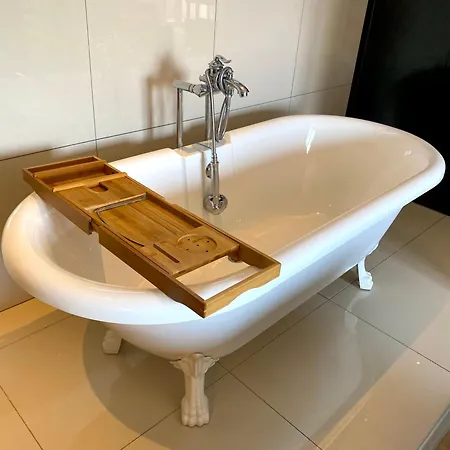 Villa Capsule La Grange Arcade De Jeux Billard 4 300m2 *