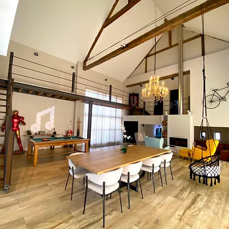 Villa Capsule La Grange Arcade De Jeux Billard 4 300m2 Vicq (Nord)