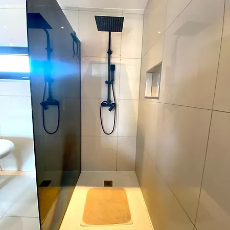 Villa Capsule La Grange Arcade De Jeux Billard 4 300m2