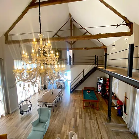 Villa Capsule La Grange Arcade De Jeux Billard 4 300m2 *