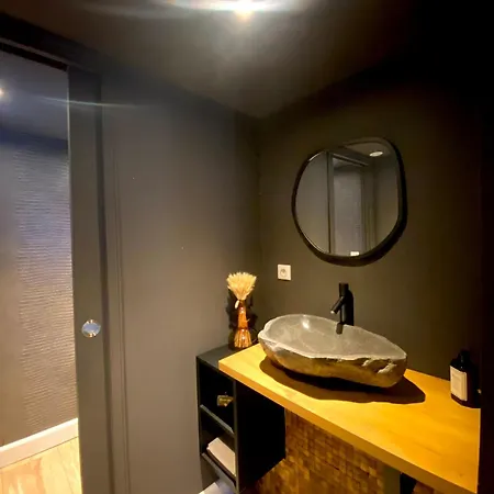 Capsule La Grange Arcade De Jeux Billard 4 300m2