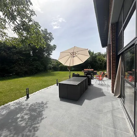 Capsule La Grange Arcade De Jeux Billard 4 300m2 Vicq (Nord)