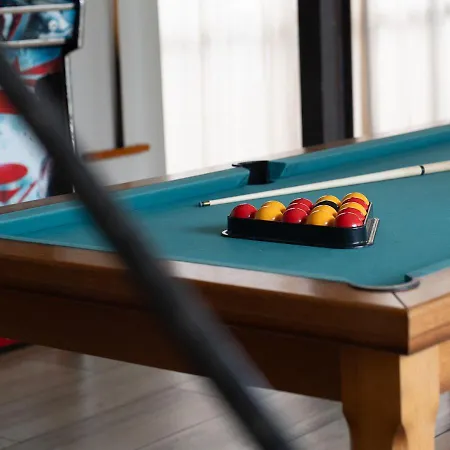 Capsule La Grange Arcade De Jeux Billard 4 300m2 Vicq (Nord)